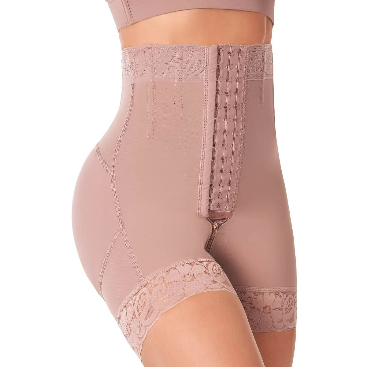 Short Alto con Broche Levanta Cola | 5156B